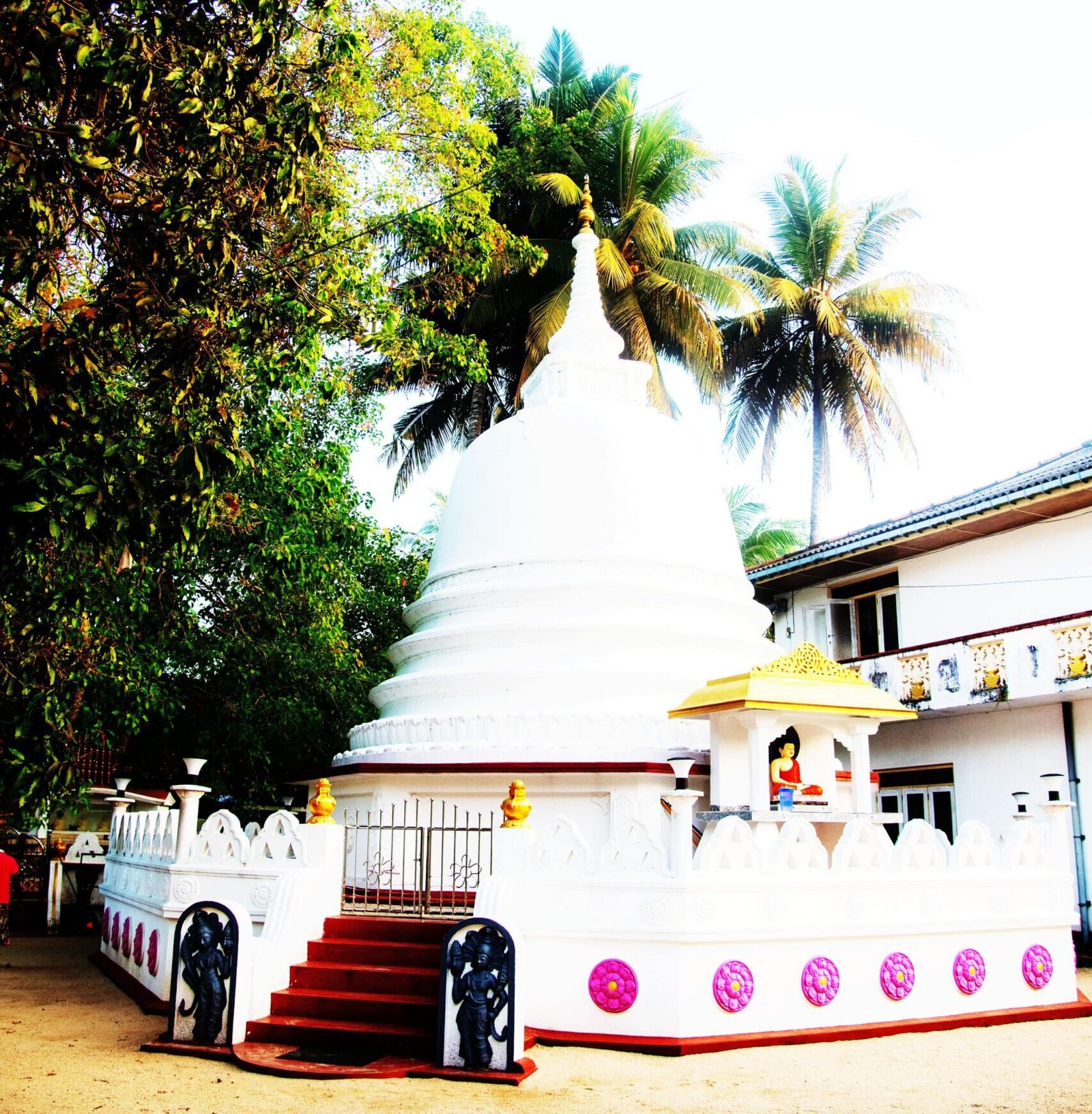 Pagoda of Akurala Sri Wijayaramaya - Ancient Pattini Temple